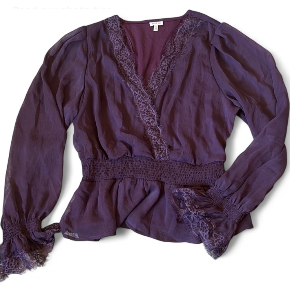 ❌❌DO NOT PURCHASE !!NOT AVAILABLE❌❌
Elegant Purple Lace Trim Blouse(PTP22)